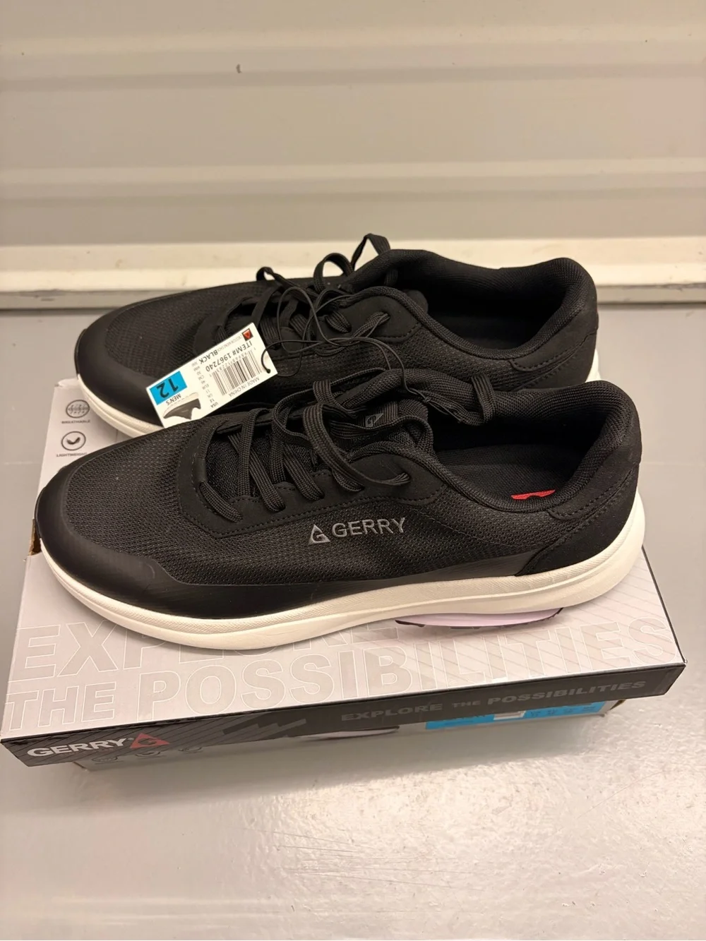 Gerry Men's Creston Lightweight Athletic Sneakers Black White NWT - Size 12